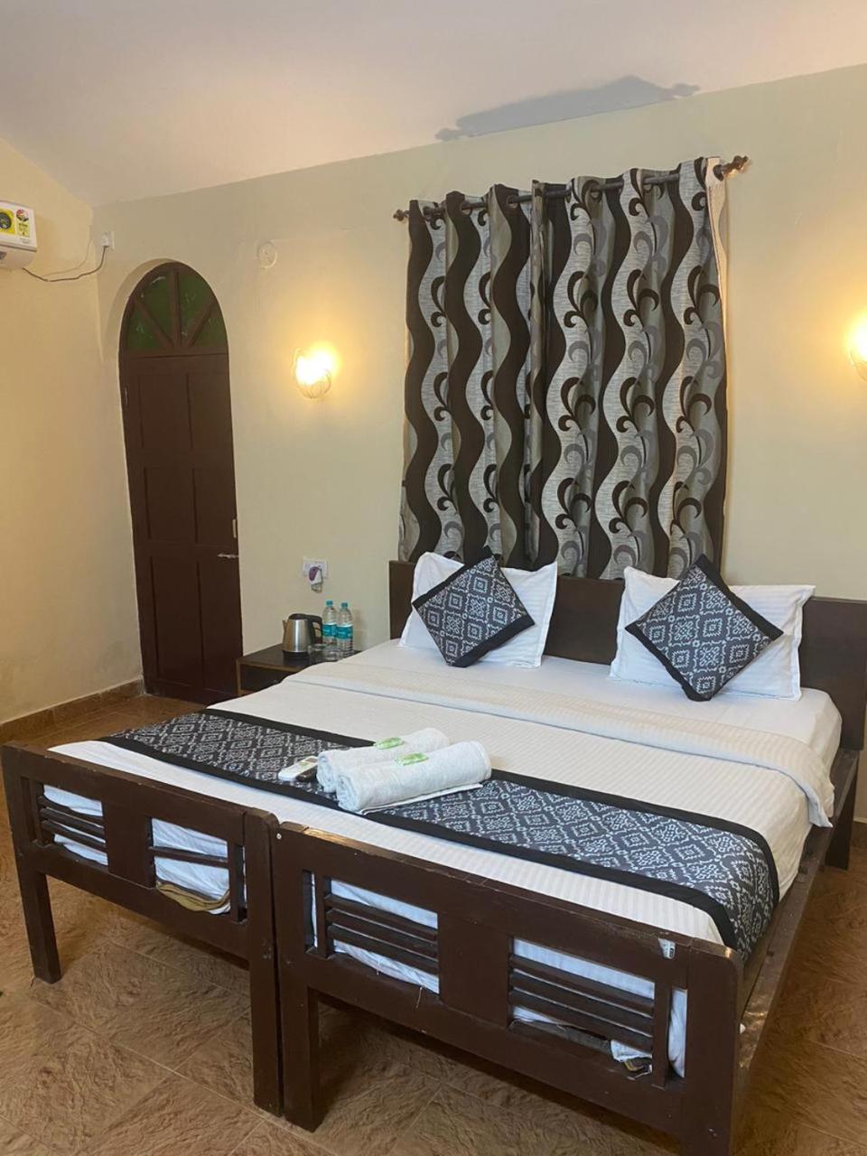 Baga Beach Palms 외부 사진