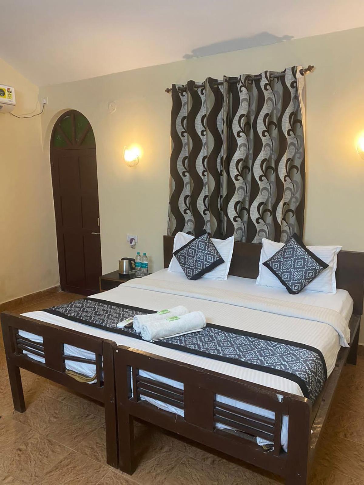 Baga Beach Palms 외부 사진